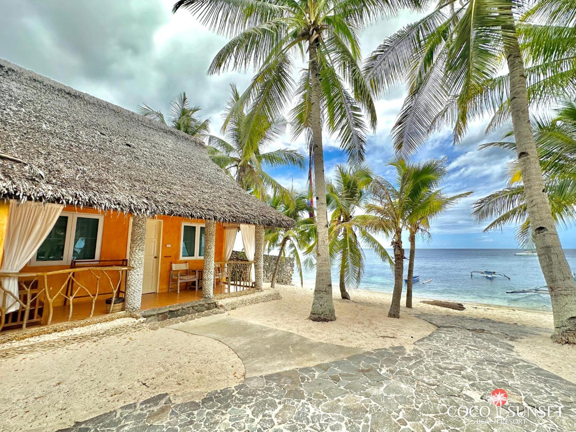 Coco Grove Beach Resort, Siquijor Island Exterior foto A resort in Sabang